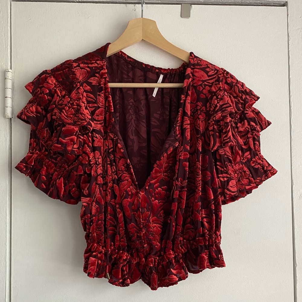 Free People Velvet Burn-out Top size XS in garnet red
